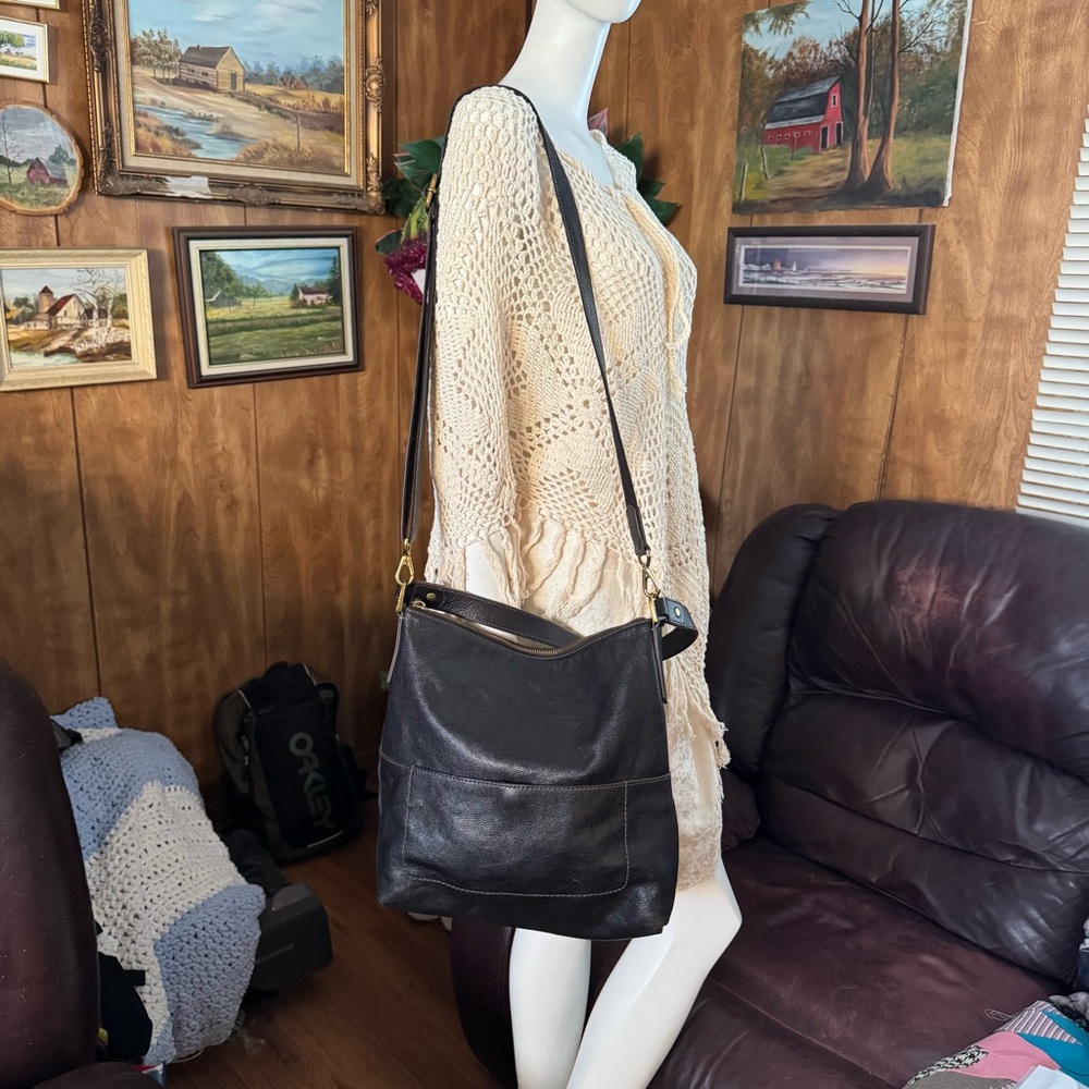 Black Leather Fossil Bag